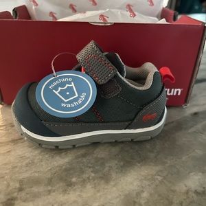 NWT See Kai Run infant shoes size 4